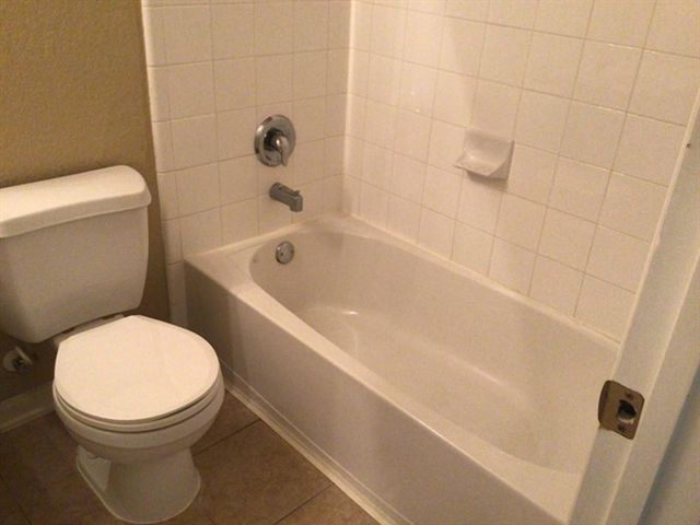 1022 Yorkshire Hollow, Fresno, TX 77545