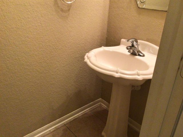 1022 Yorkshire Hollow, Fresno, TX 77545