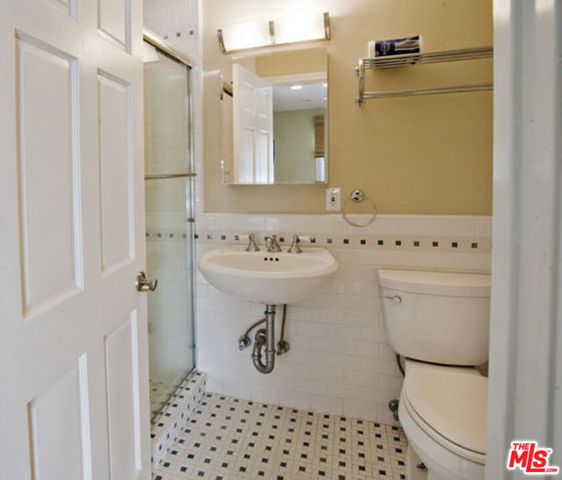 251 S Citrus Avenue, Los Angeles, CA 90036