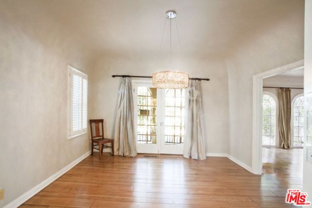 251 S Citrus Avenue, Los Angeles, CA 90036