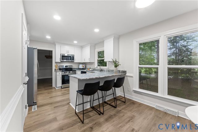 3129 Quail Hill Dr, Midlothian, VA 23112
