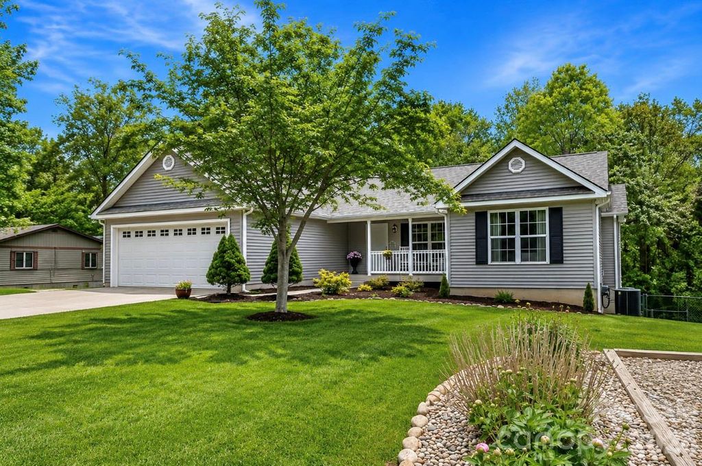 152 Joe Jenkins Road, Fairview, NC 28730