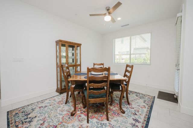 4285 Monarch Place, Madera, CA 93636