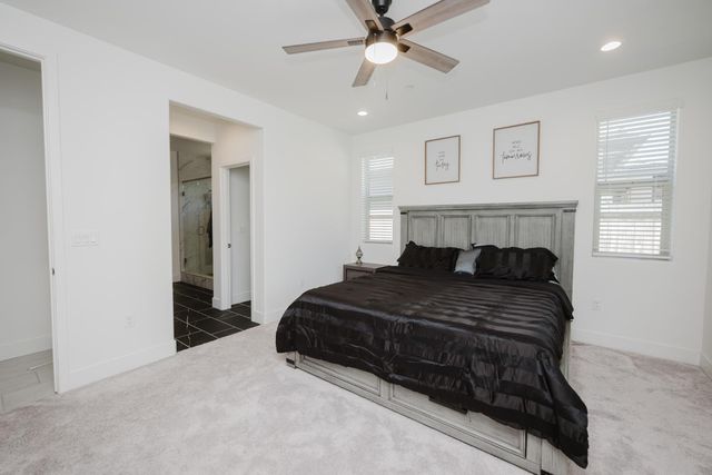 4285 Monarch Place, Madera, CA 93636