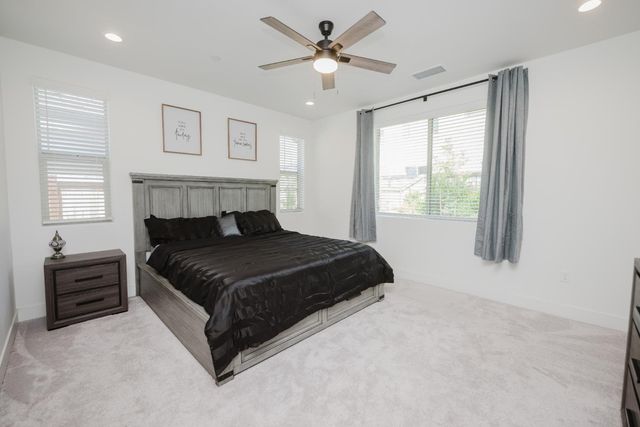 4285 Monarch Place, Madera, CA 93636