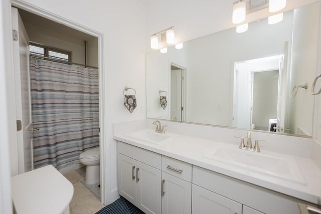 4285 Monarch Place, Madera, CA 93636