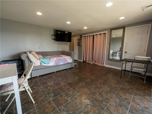 328 South Oak Street, Bethlehem City, PA 18017