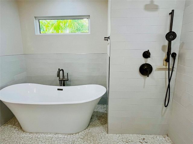 1330 S JEFFERSON AVENUE, Sarasota, FL 34239