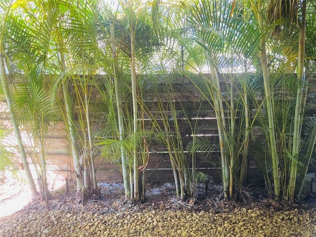 1330 S JEFFERSON AVENUE, Sarasota, FL 34239