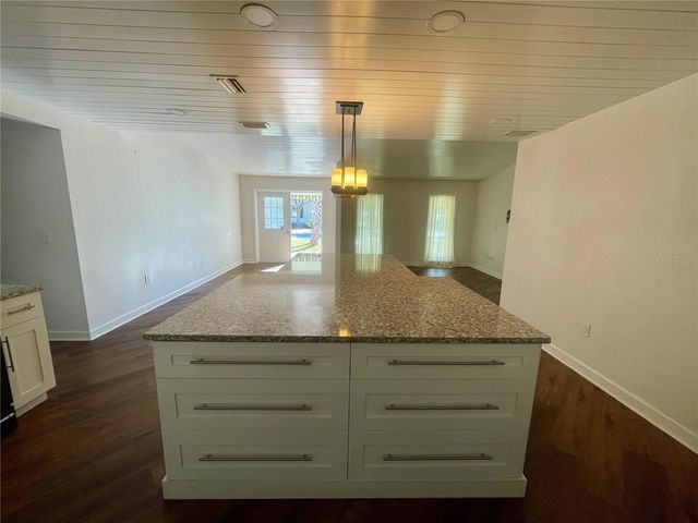 1330 S JEFFERSON AVENUE, Sarasota, FL 34239