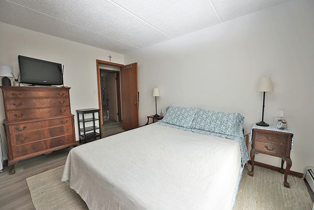 4946 Douglas Road 202, Downers Grove, IL 60515