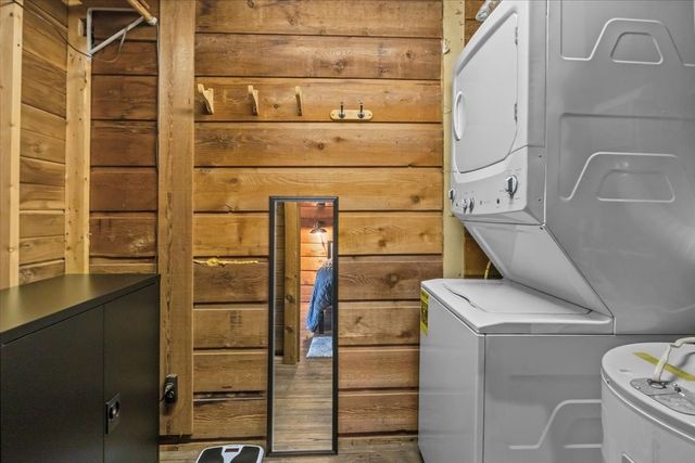 175 Mallard Point Cir Unit 8, Camden, TN 38320