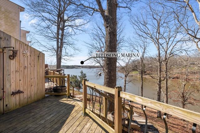 175 Mallard Point Cir Unit 8, Camden, TN 38320