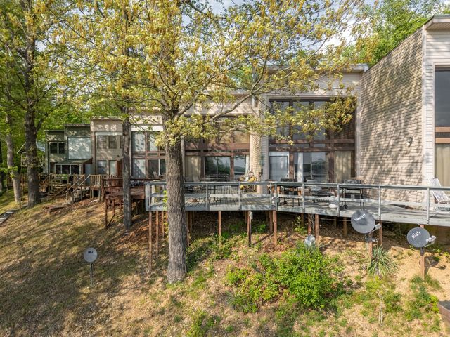 175 Mallard Point Cir Unit 8, Camden, TN 38320