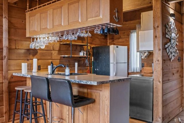 175 Mallard Point Cir Unit 8, Camden, TN 38320