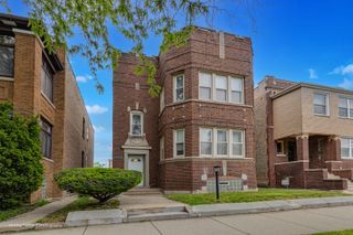 8027 S Green Street, Chicago, IL 60620