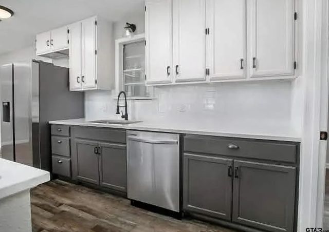 309 Lakeview Dr, Hideaway, TX 75771