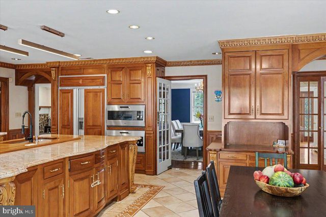 1087 MOUNT EYRE RD, Washington Crossing, PA 18977