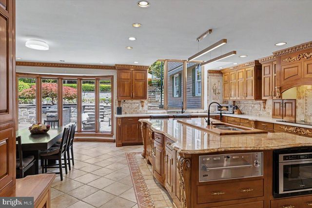 1087 MOUNT EYRE RD, Washington Crossing, PA 18977
