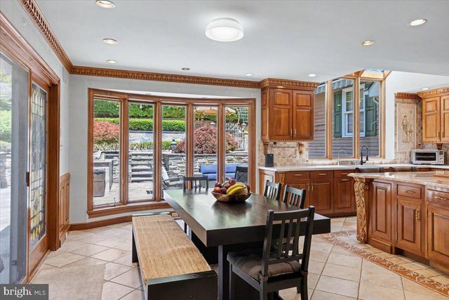 1087 MOUNT EYRE RD, Washington Crossing, PA 18977