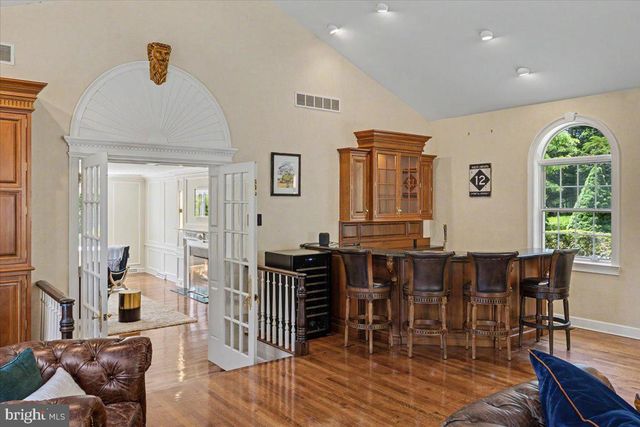 1087 MOUNT EYRE RD, Washington Crossing, PA 18977