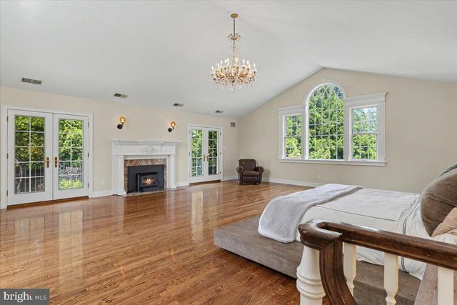 1087 MOUNT EYRE RD, Washington Crossing, PA 18977