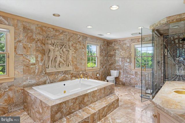 1087 MOUNT EYRE RD, Washington Crossing, PA 18977