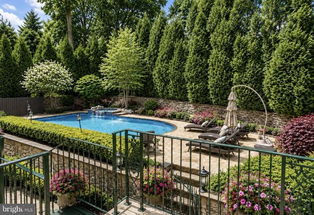 1087 MOUNT EYRE RD, Washington Crossing, PA 18977