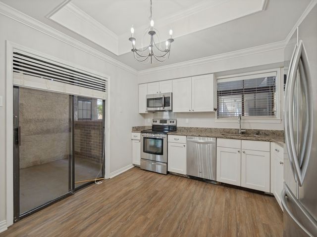 8610 Turtle Creek Boulevard 106, Dallas, TX 75225