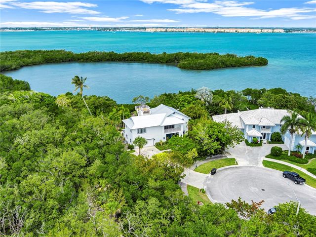 1700 Coconut Drive, Fort Pierce, FL 34949