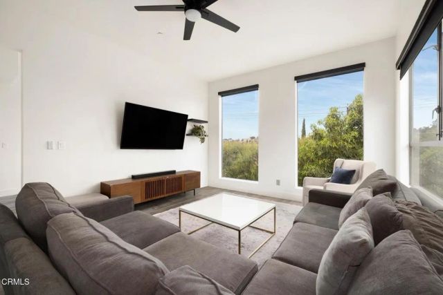 4117 W Avenue 42, Los Angeles, CA 90065