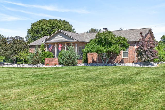 2235 Hidden Cove Rd, Cookeville, TN 38506