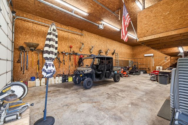 2235 Hidden Cove Rd, Cookeville, TN 38506