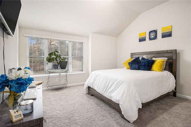 596 River Gardens SE Drive, Atlanta, GA 30354