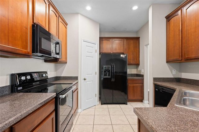27627 PLEASURE RIDE LOOP, Wesley Chapel, FL 33544