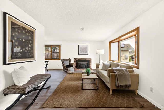 2219 Channing Ct, Fairfield, CA 94533