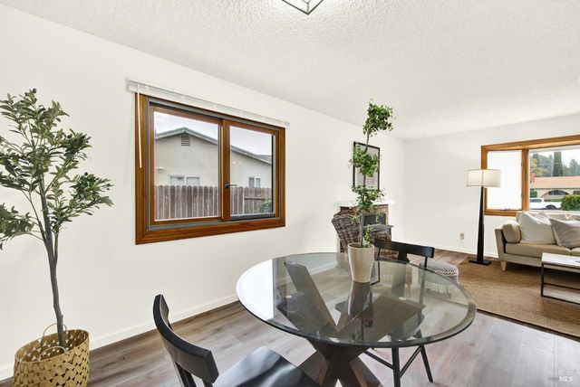 2219 Channing Ct, Fairfield, CA 94533