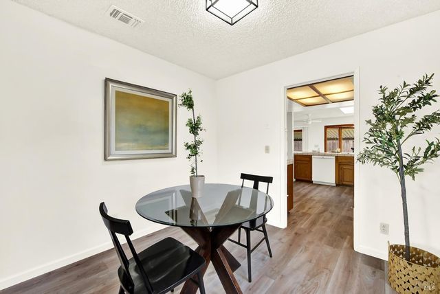 2219 Channing Ct, Fairfield, CA 94533