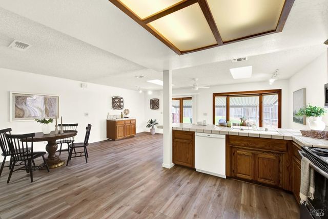 2219 Channing Ct, Fairfield, CA 94533