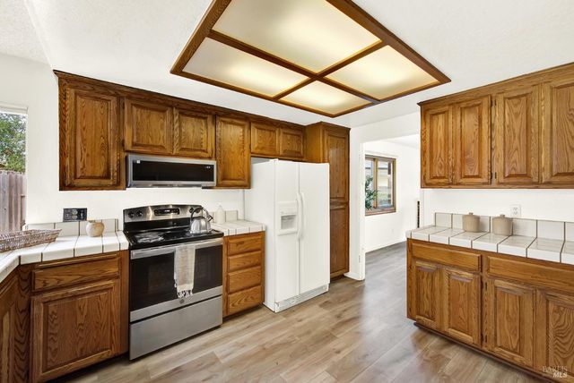 2219 Channing Ct, Fairfield, CA 94533