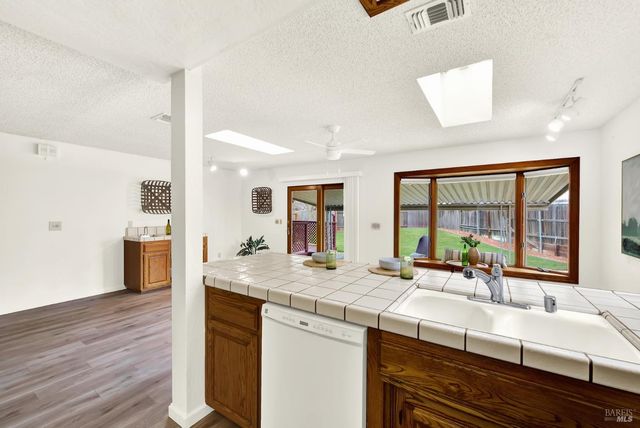 2219 Channing Ct, Fairfield, CA 94533