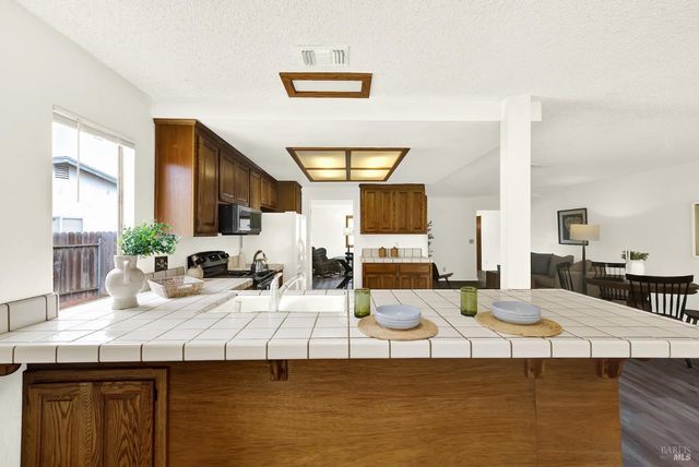 2219 Channing Ct, Fairfield, CA 94533