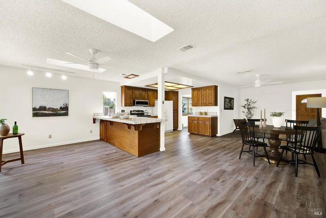 2219 Channing Ct, Fairfield, CA 94533