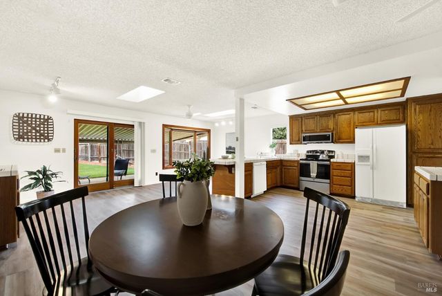 2219 Channing Ct, Fairfield, CA 94533