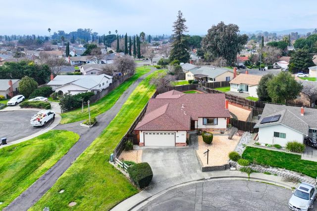 2219 Channing Ct, Fairfield, CA 94533