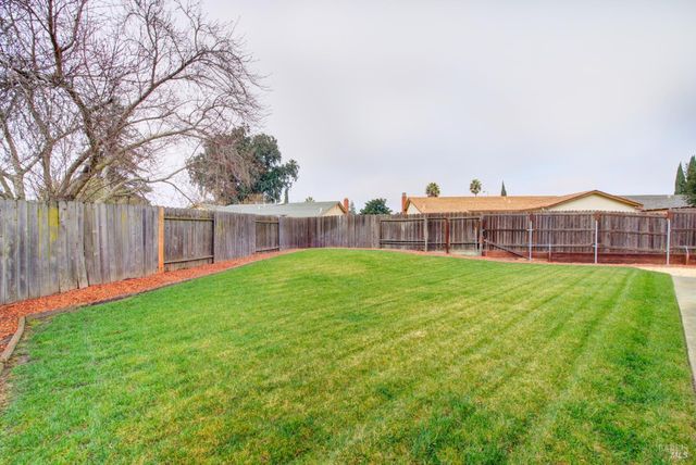 2219 Channing Ct, Fairfield, CA 94533