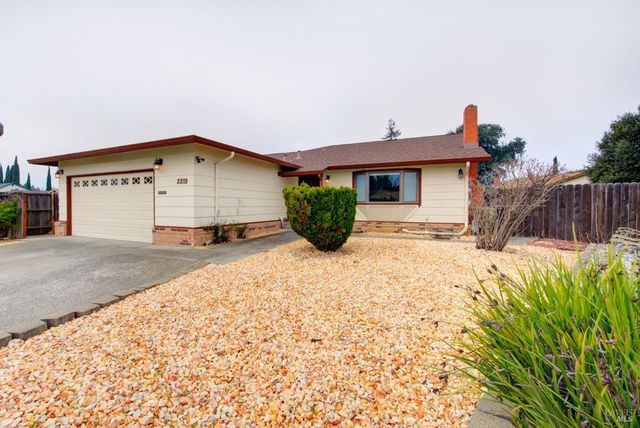 2219 Channing Ct, Fairfield, CA 94533