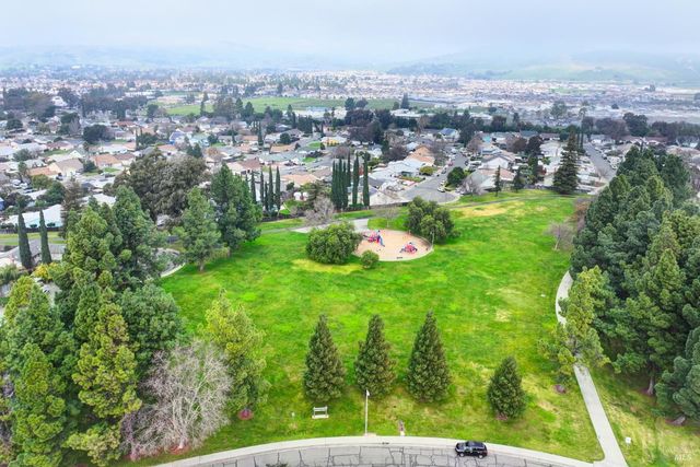 2219 Channing Ct, Fairfield, CA 94533