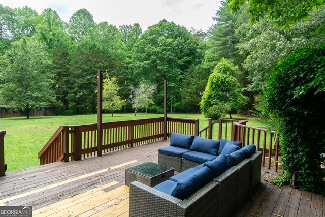 744 Skylake Road, Sautee Nacoochee, GA 30571