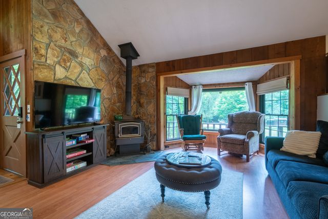 744 Skylake Road, Sautee Nacoochee, GA 30571